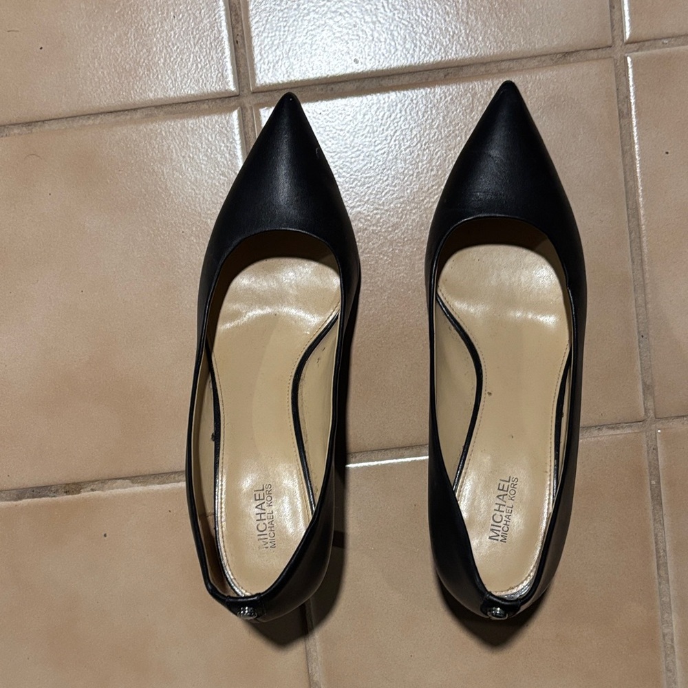 Michael Kors Classic Black Pointed Heels